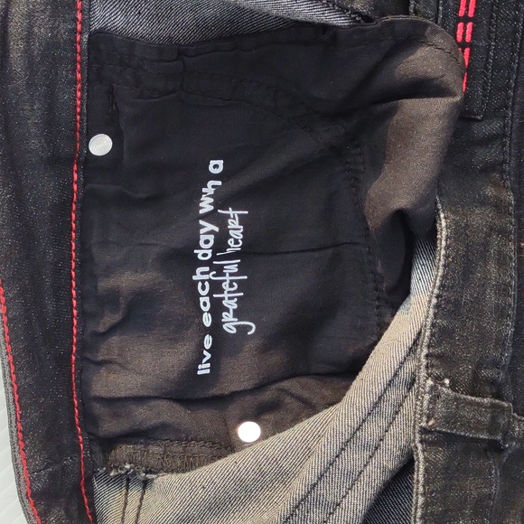 ๐ปPEACE, LOVE, WORLD โฎ๐ค๐ Missy Ankle Jean with Cheetah Cuff - Picture 4 of 15